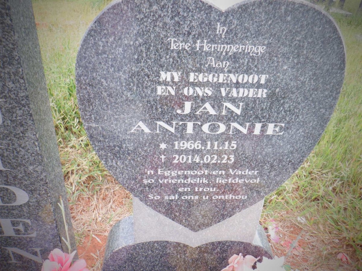 BEZUIDENHOUT Jan Antonie 1966-2014