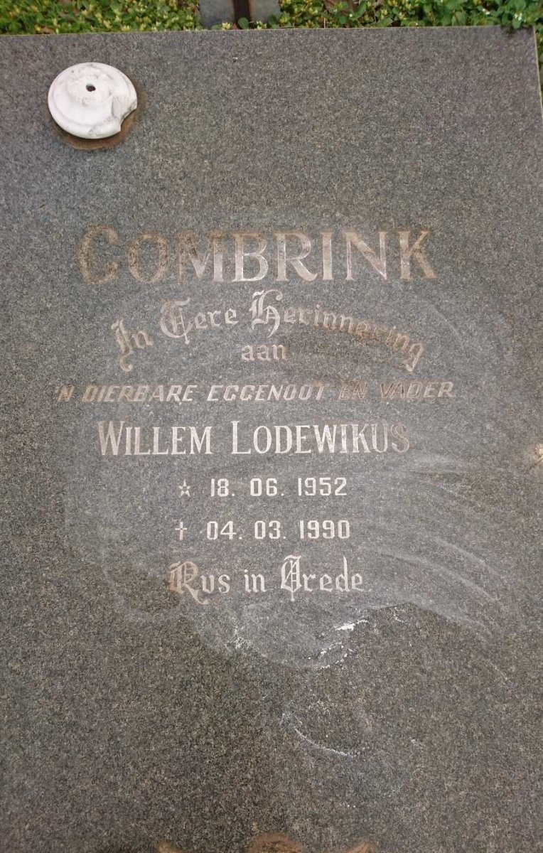 COMBRINK Willem Lodewikus 1952-1990