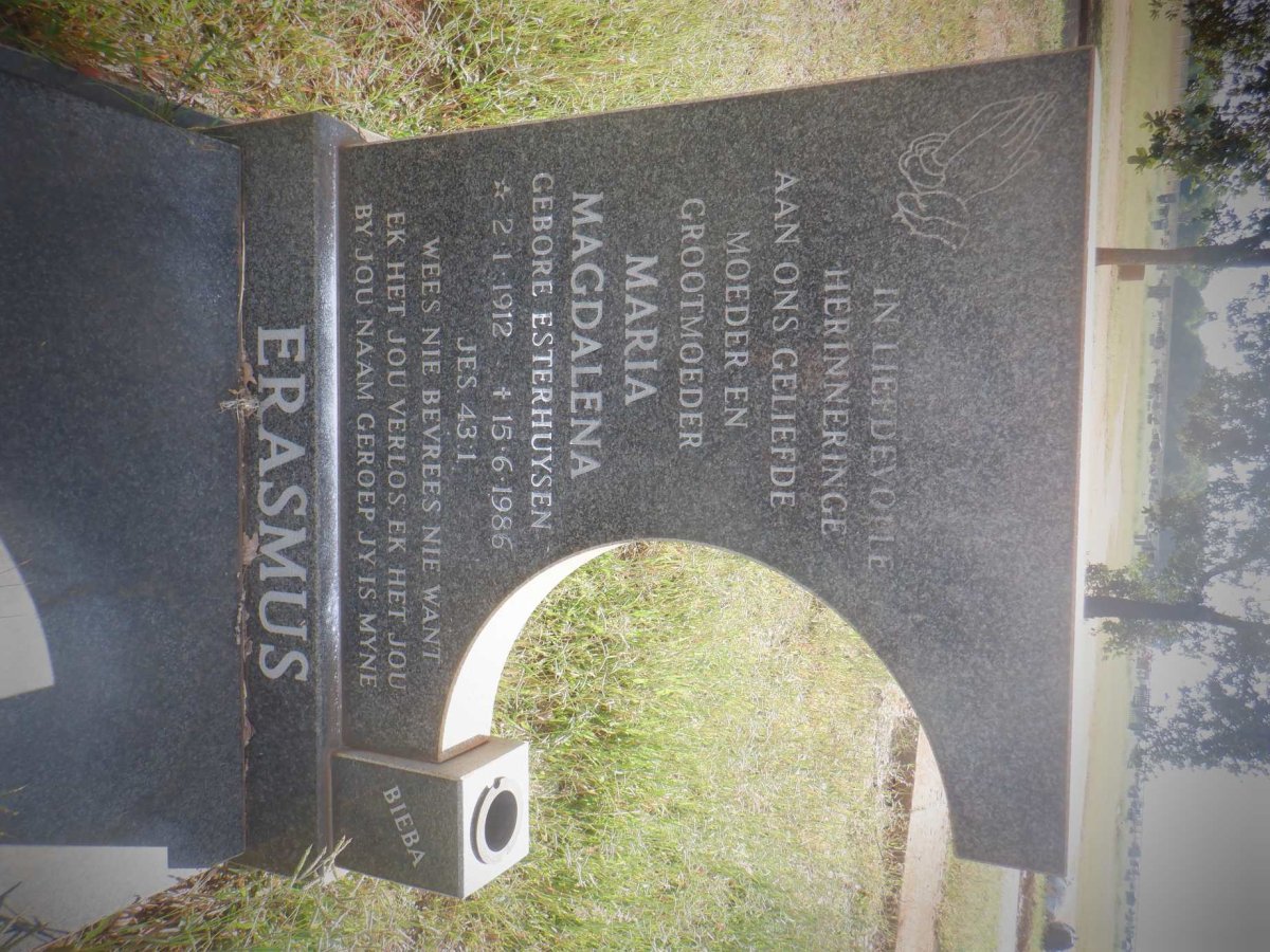 ERASMUS Maria Magdalena nee ESTERHUYSEN 1912-1986