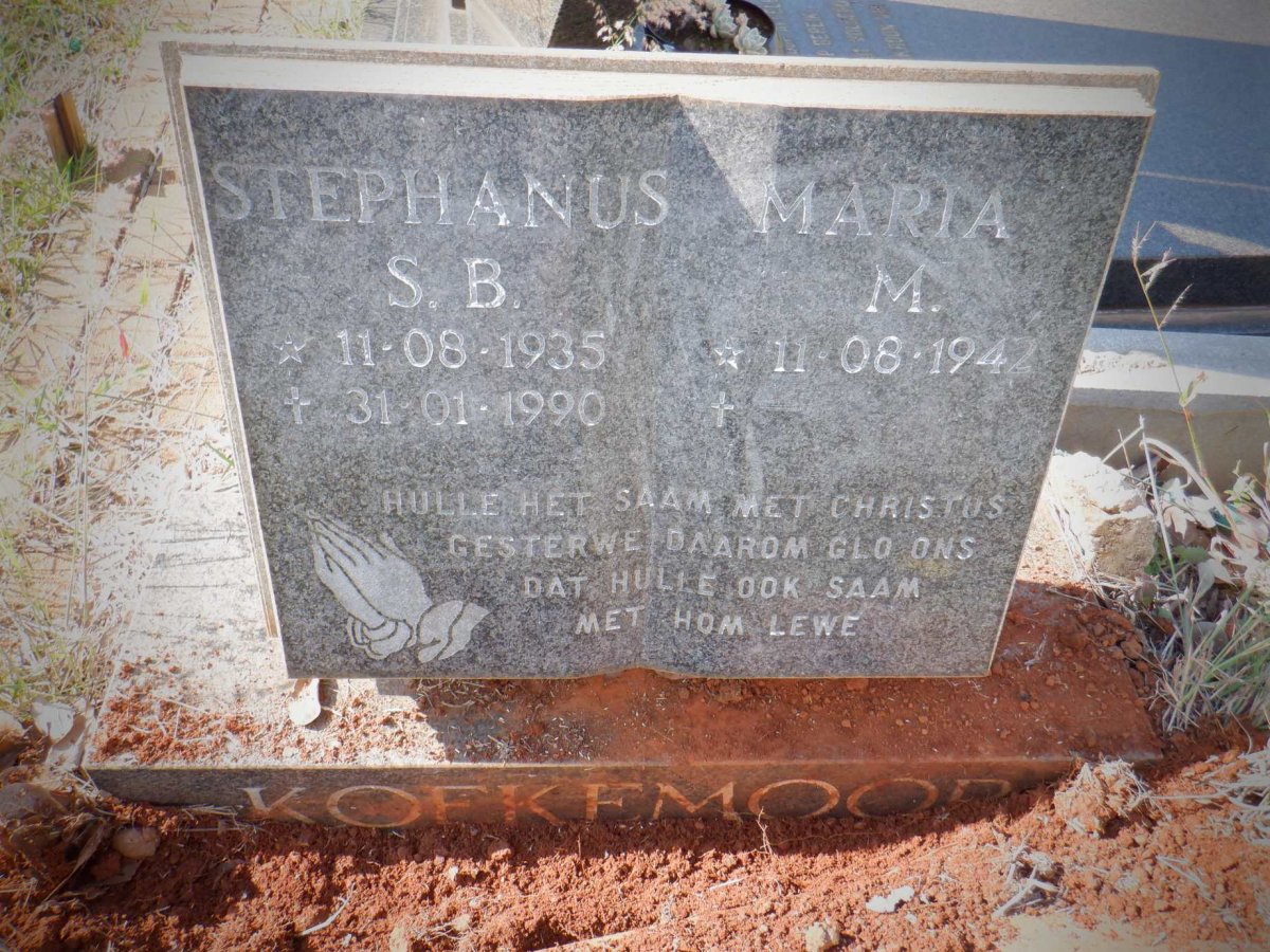 KOEKEMOOR Stephanus S.B. 1935-1990 &amp; Maria M. 1942-