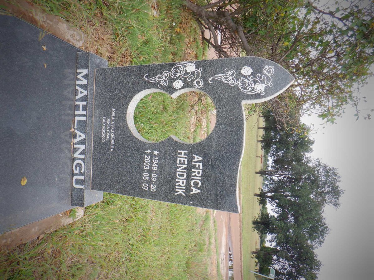 MAHLANGU Africa Hendrik 1949-2003