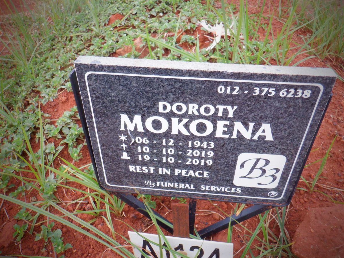 MOKOENA Doroty 1943-2019