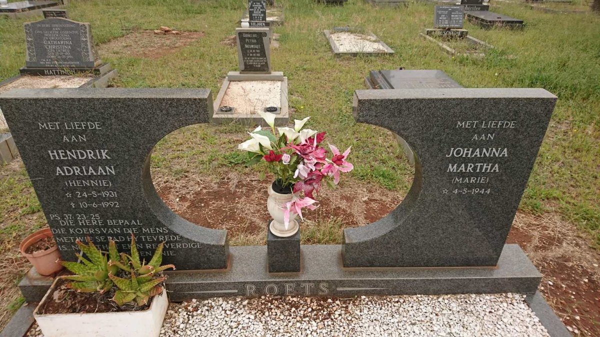 ROETS Adriaan Hendrik 1931-1992 &amp; Johanna Martha 1944-