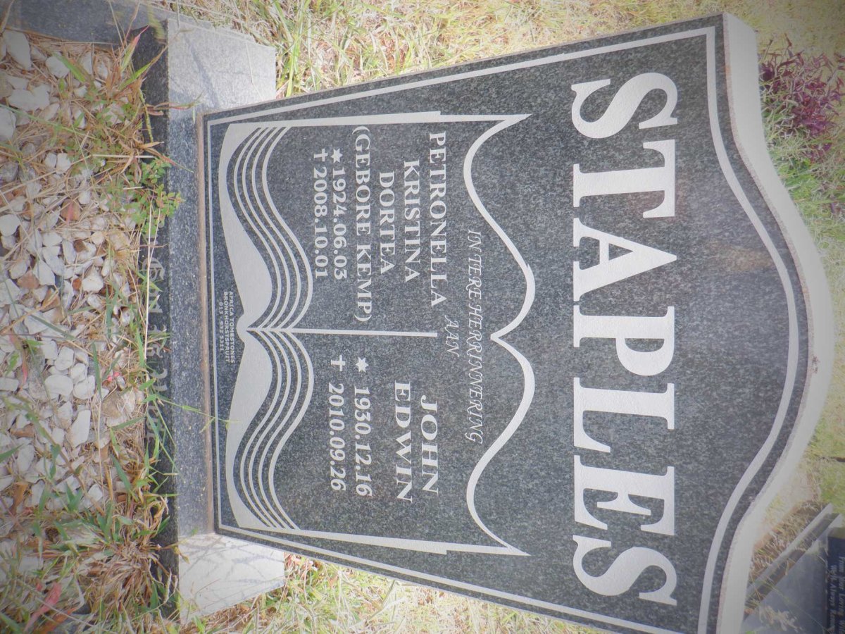 STAPLES John Edwin 1930-2010 &amp; Petronella Kristina Dortea KEMP 1924-2008