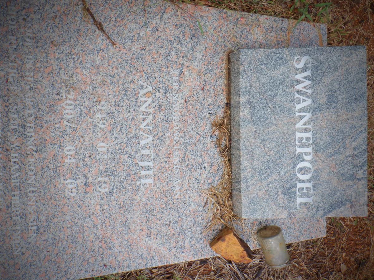 SWANEPOEL Annatjie 1949-2007
