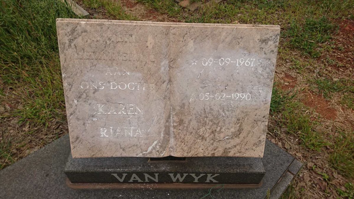 WYK Karen Riana, van 1967-1990