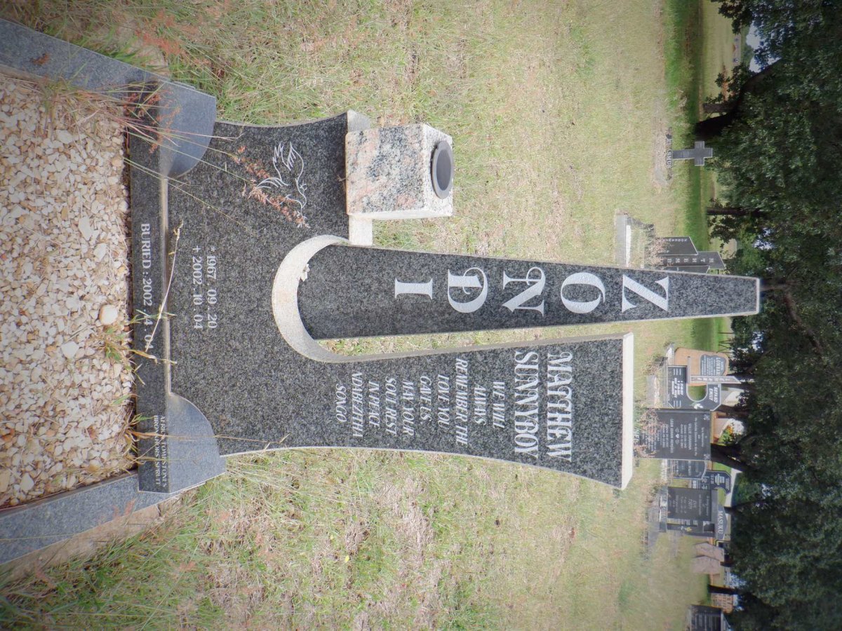 ZONDI Matthew Sunnyboy 1967-2002