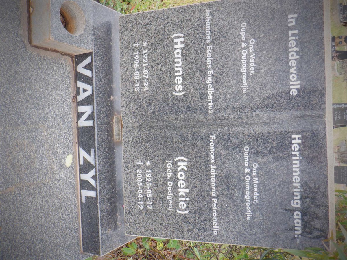 ZYL Johannes Esaias Engelbertus, van 1921-1996 &amp; Frances Johanna Petronella DODGEN 1925-2005