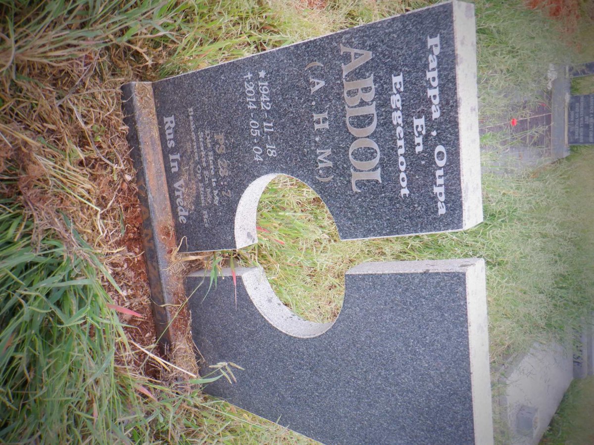 ZYL A.H.M., van 1942-2014