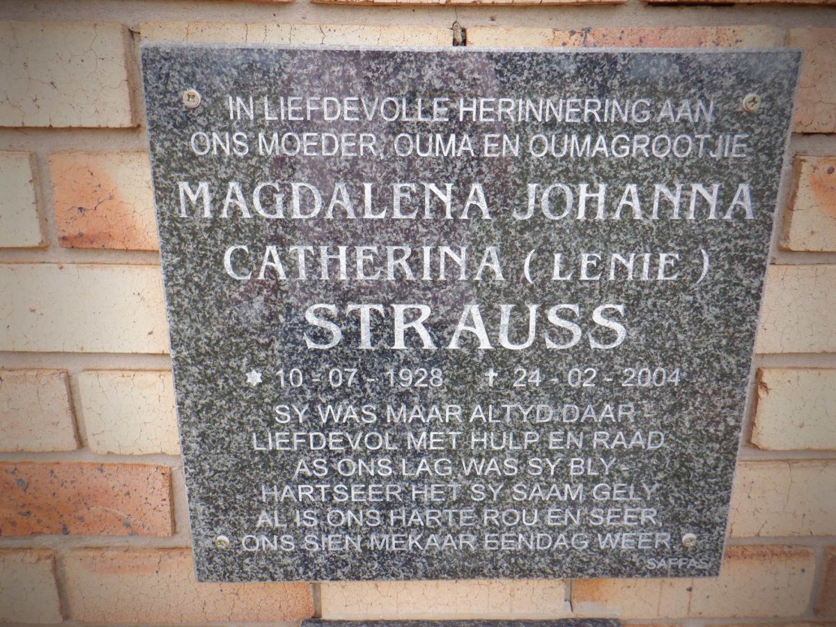 STRAUSS Magdalena Johanna Catherina 1928-2004