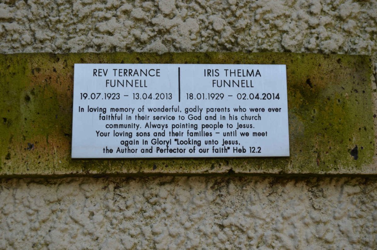 FUNNELL Terrance 1923-2013 &amp; Iris Thelma 1929-2014