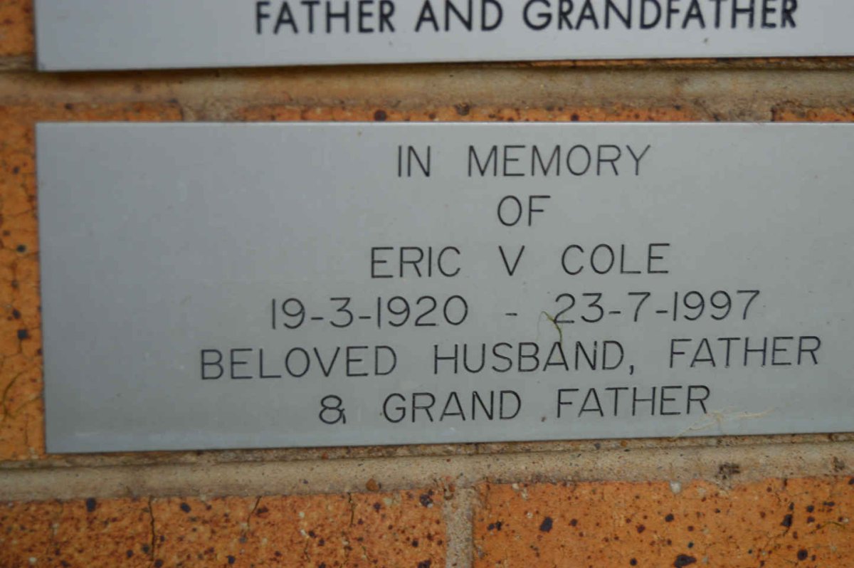 COLE Eric V. 1920-1997