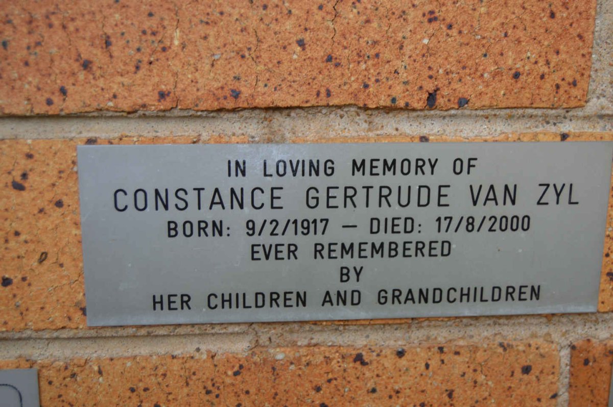 ZYL Constance Gertrude, van 1917-2000