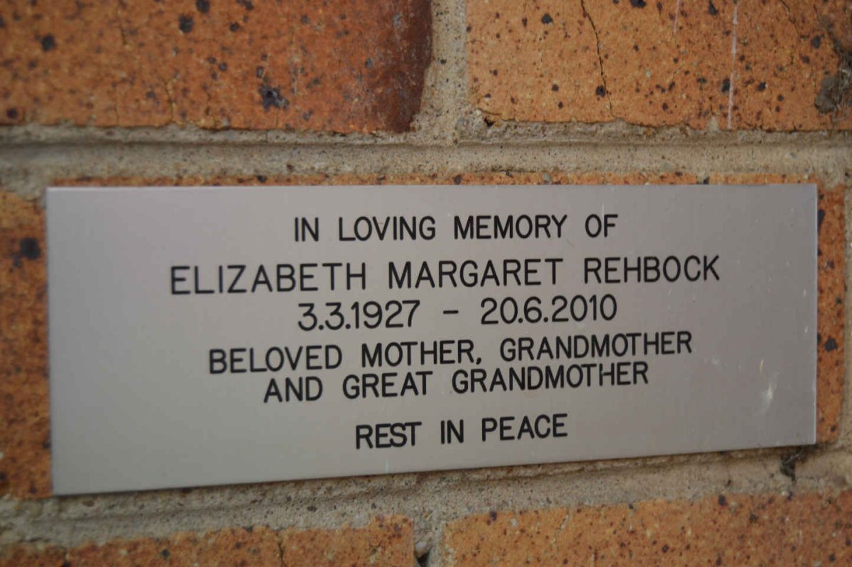 REHBOCK Elizabeth Margaret 1927-2010