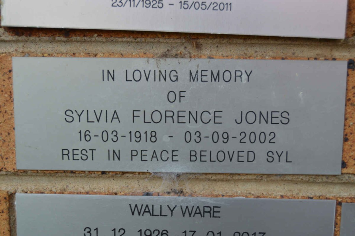 JONES Sylvia Florence 1918-2002