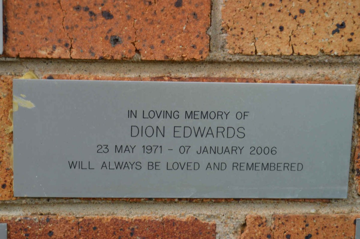 EDWARDS Dion 1971-2006