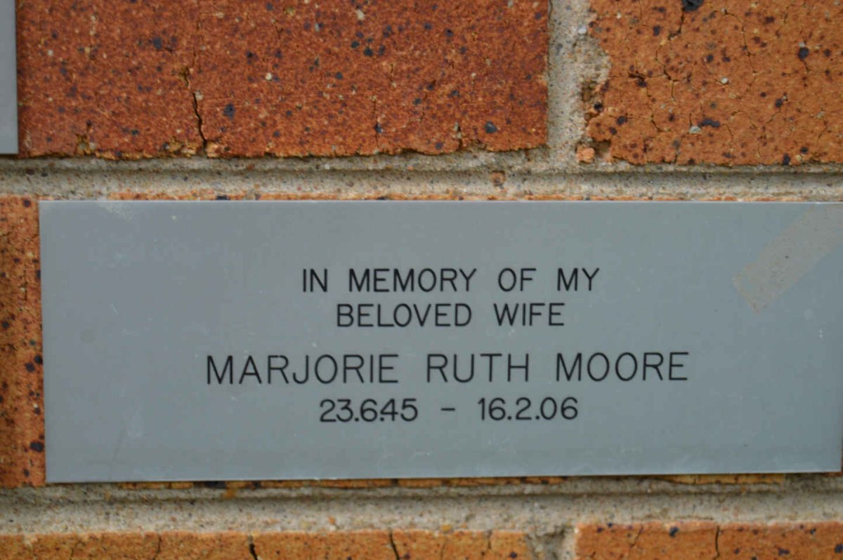 MOORE Marjorie Ruth 1945-2006