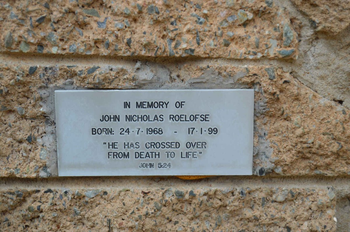 ROELOFSE John Nicholas 1968-1999