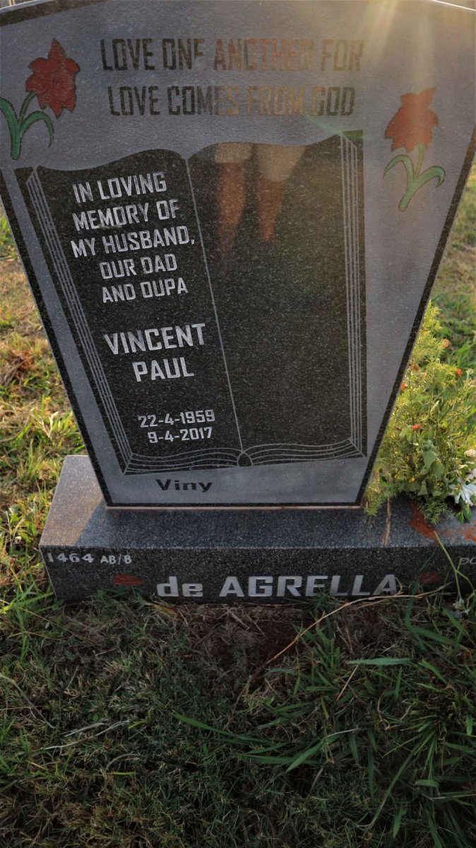 AGRELLA Vincent Paul, de 1959-2017