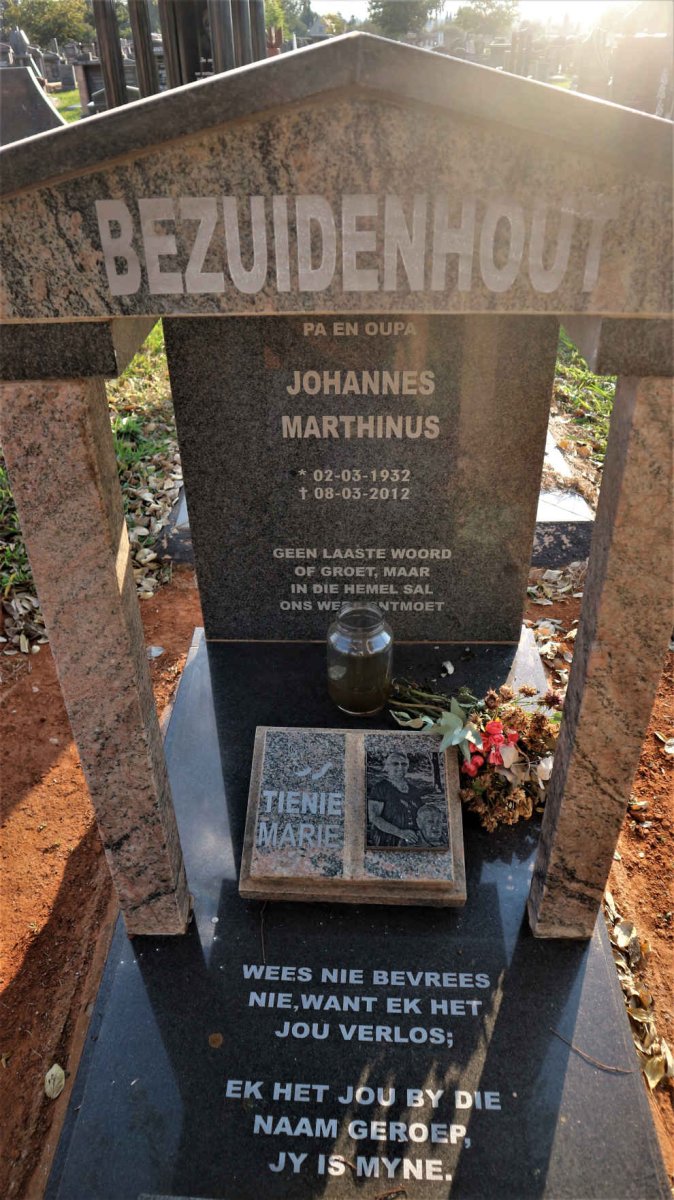 BEZUIDENHOUT Johannes Marthinus 1932-2012 &amp; Marie CLAASSEN 1936-2019