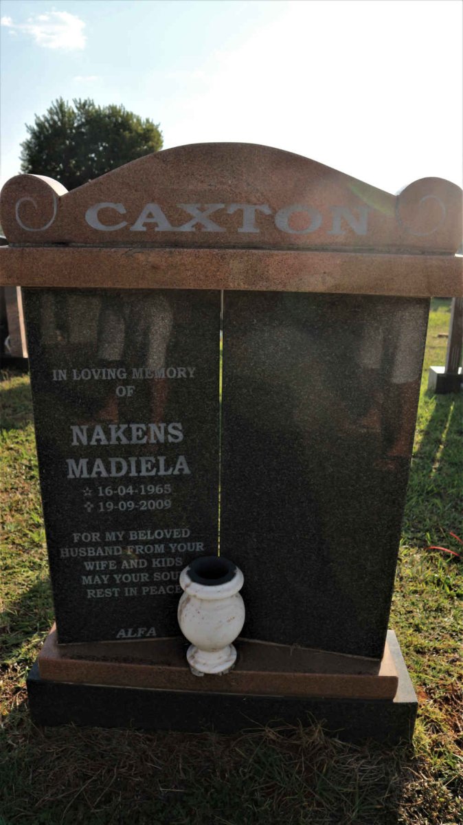 CAXTON Nakens Madiela 1965-2009