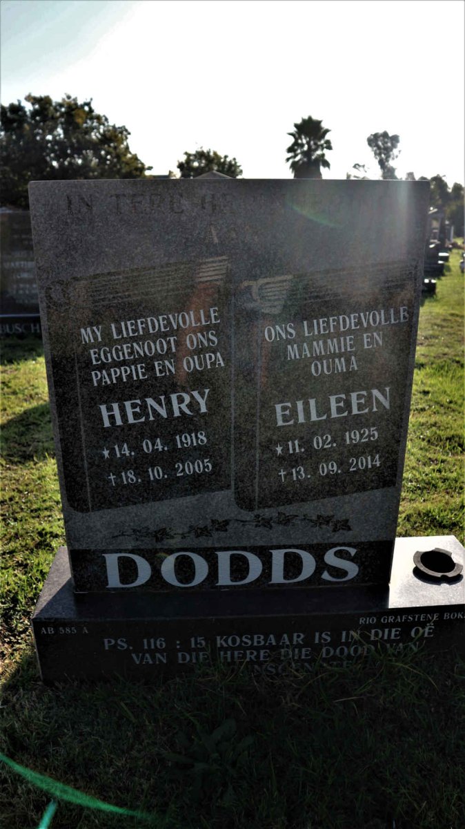 DODDS Henry 1918-2005 &amp; Eileen 1925-2014