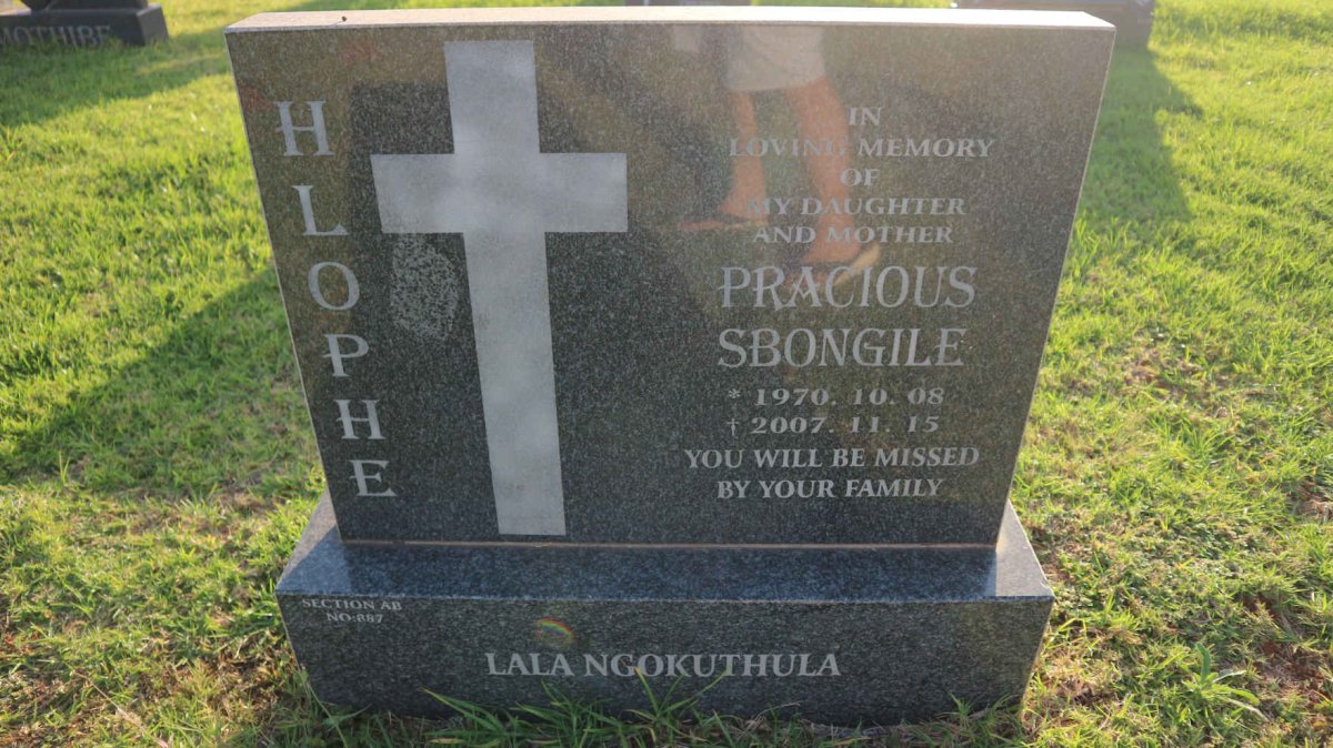 HLOPHE Pracious Sbongile 1970-2007