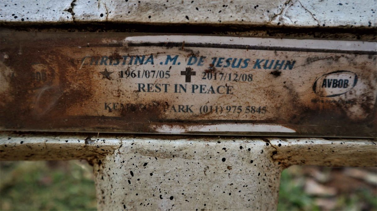 KUHN Christine M., DE JESUS 1961-2017