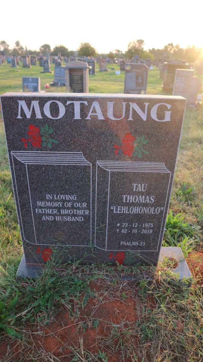 MOTAUNG Tau THOMAS 1975-2019