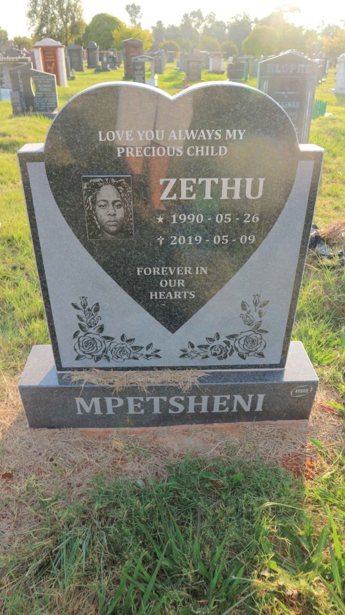 MPETSHENI Zethu 1990-2019