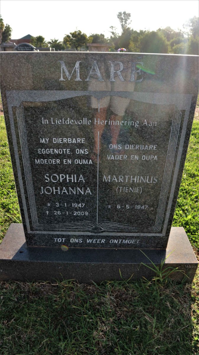 MARE Marthinus 1947- &amp; Sophia Johanna 1947-2009