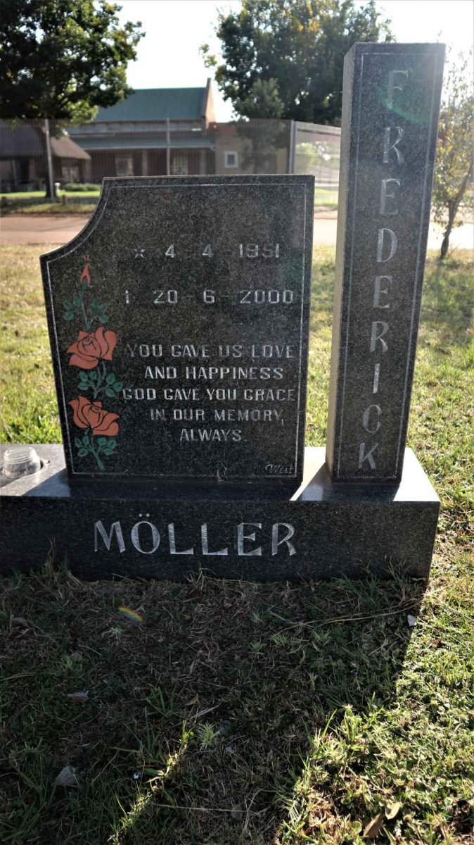 MOLLER Frederick 1951-2000
