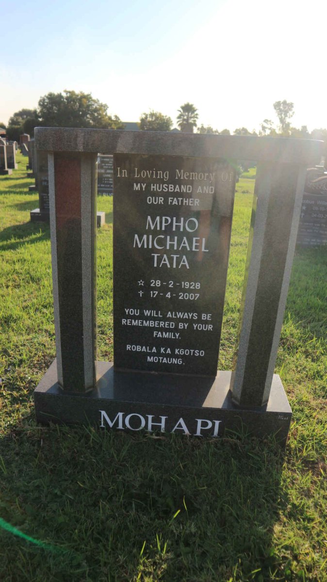 MOHAPI Mpho Michael Tata 1928-2007
