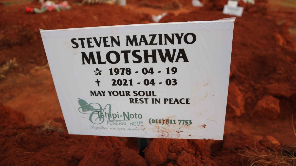 MLOTSHWA Steven Mazinyo 1978-2021