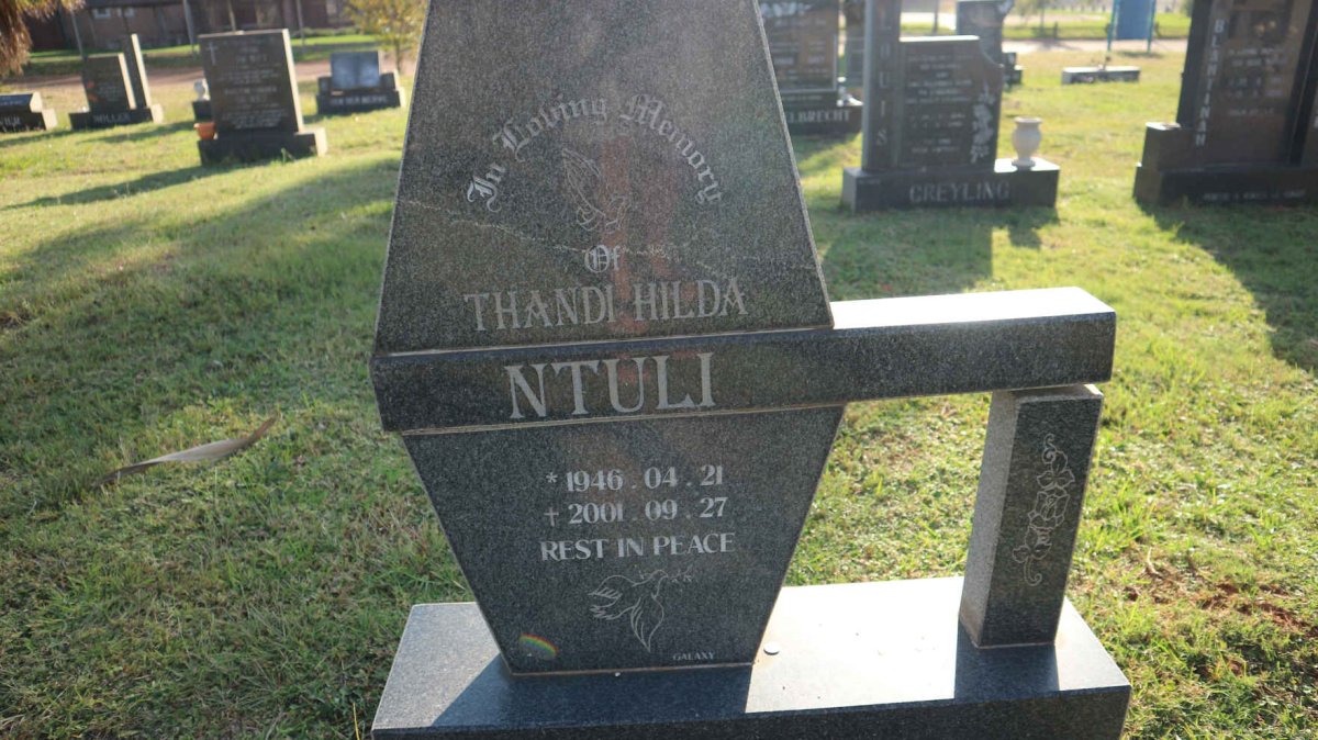 NTULI Thanda Hilda 1946-2001