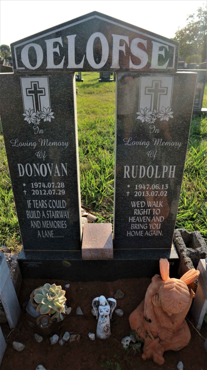 OELOFSE Rudolph 1947-2013 :: OELOFSE Donovan 1974-2012
