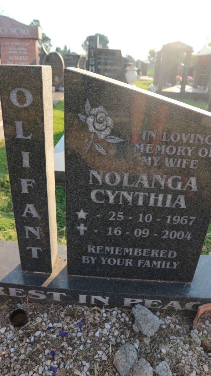OLIFANT Nolanga Cynthia 1967-2004