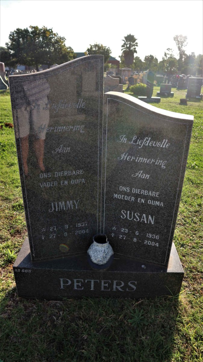 PETERS Jimmy 1937-2004 &amp; Susan 1936-2004