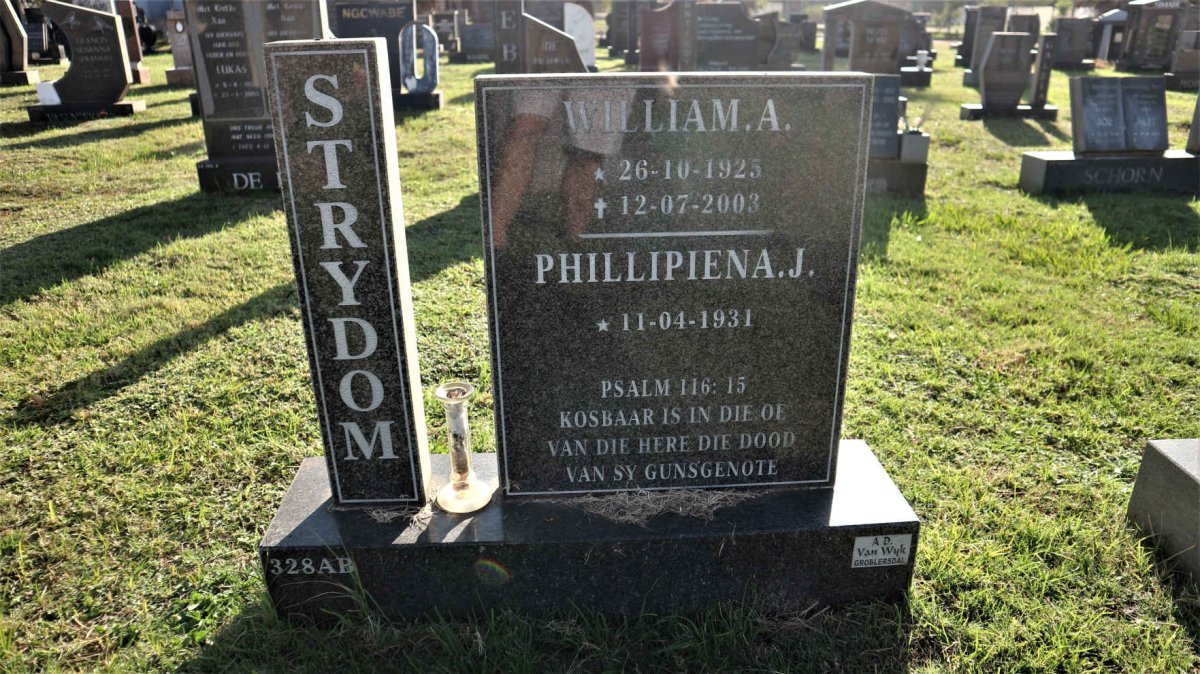 STRYDOM William A. 1925-2003 &amp; Phillipiena. J. 1931-