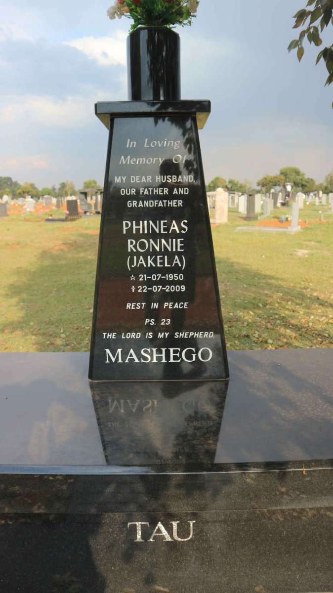 TAU Mashego Phineas Ronnie 1950-2009