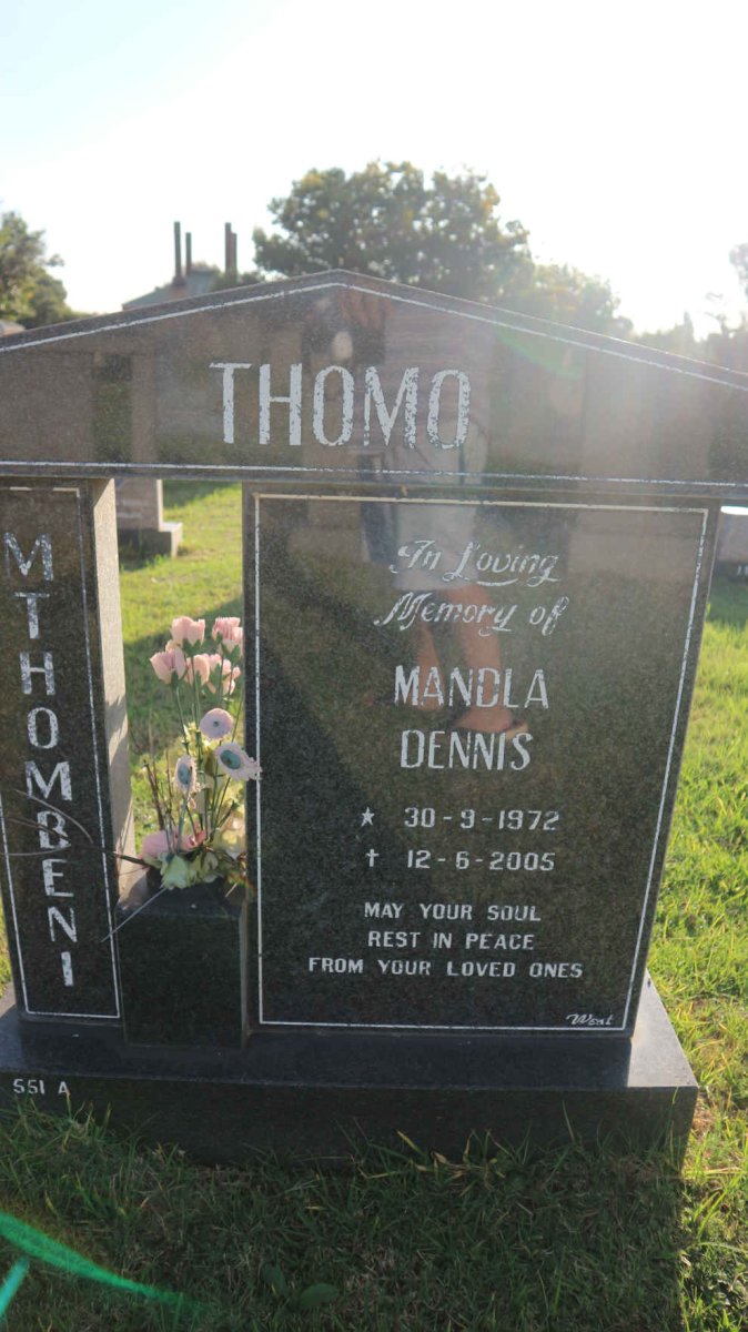 THOMO Mandla Dennis 1972-2005