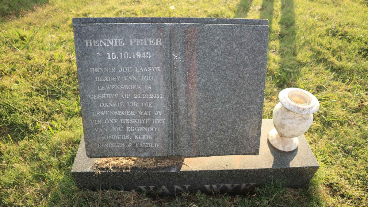 WYK Hennie Peter, van 1943-2011