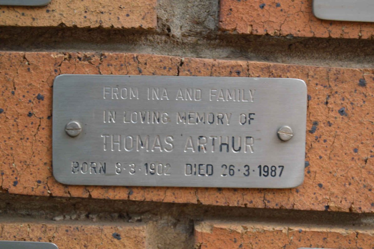 ARTHUR Thomas 1902-1987