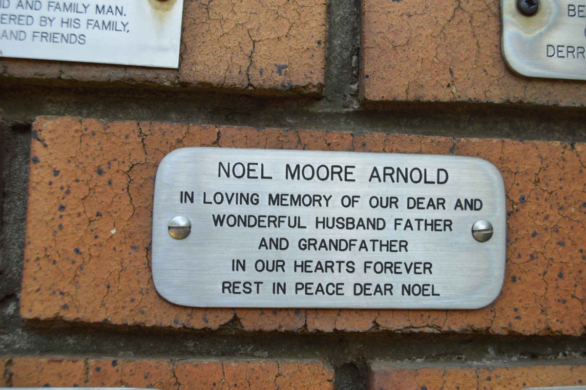 ARNOLD Noel Moore