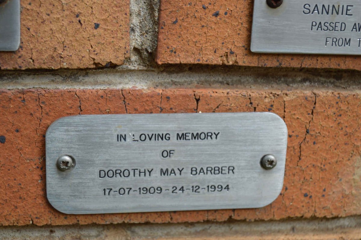 BARBER Dorothy May 1909-1994