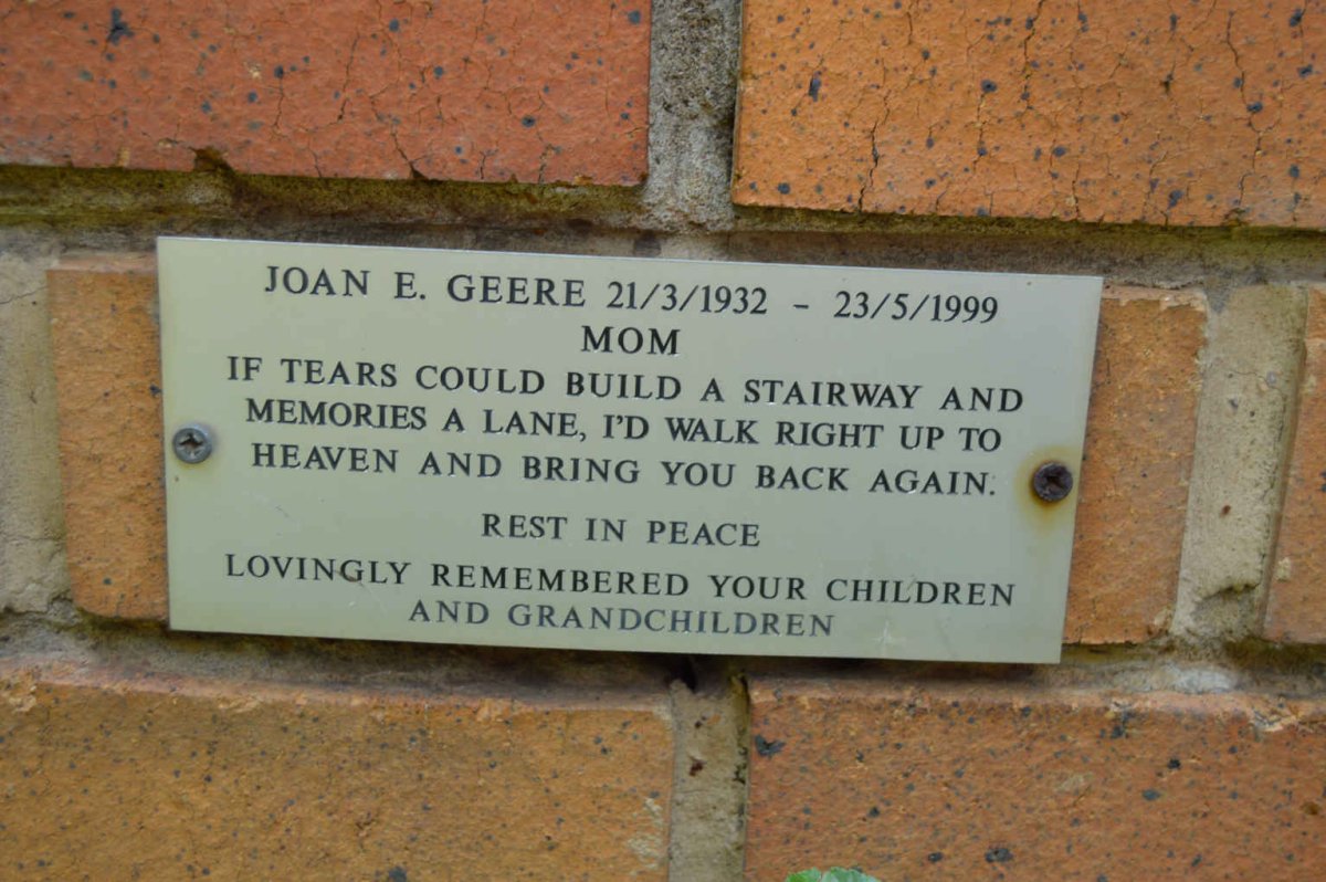 GEERE Joan E. 1932-1999
