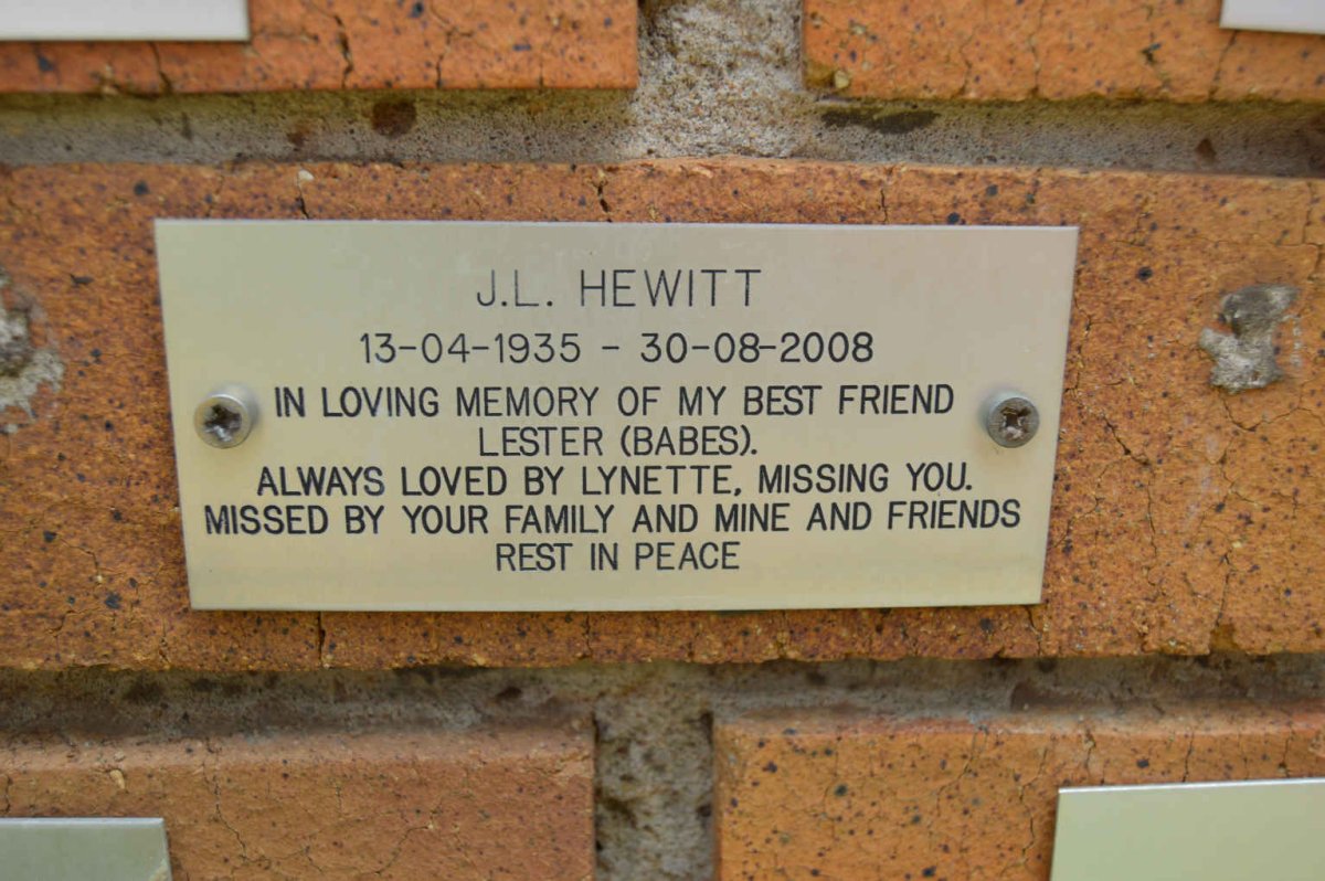 HEWITT J.L. 1935-2008