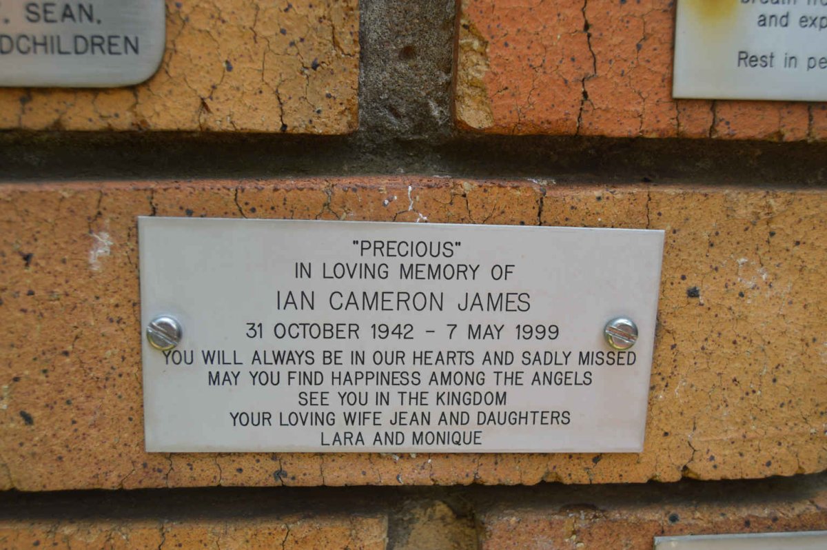 JAMES Ian Cameron 1942-1999