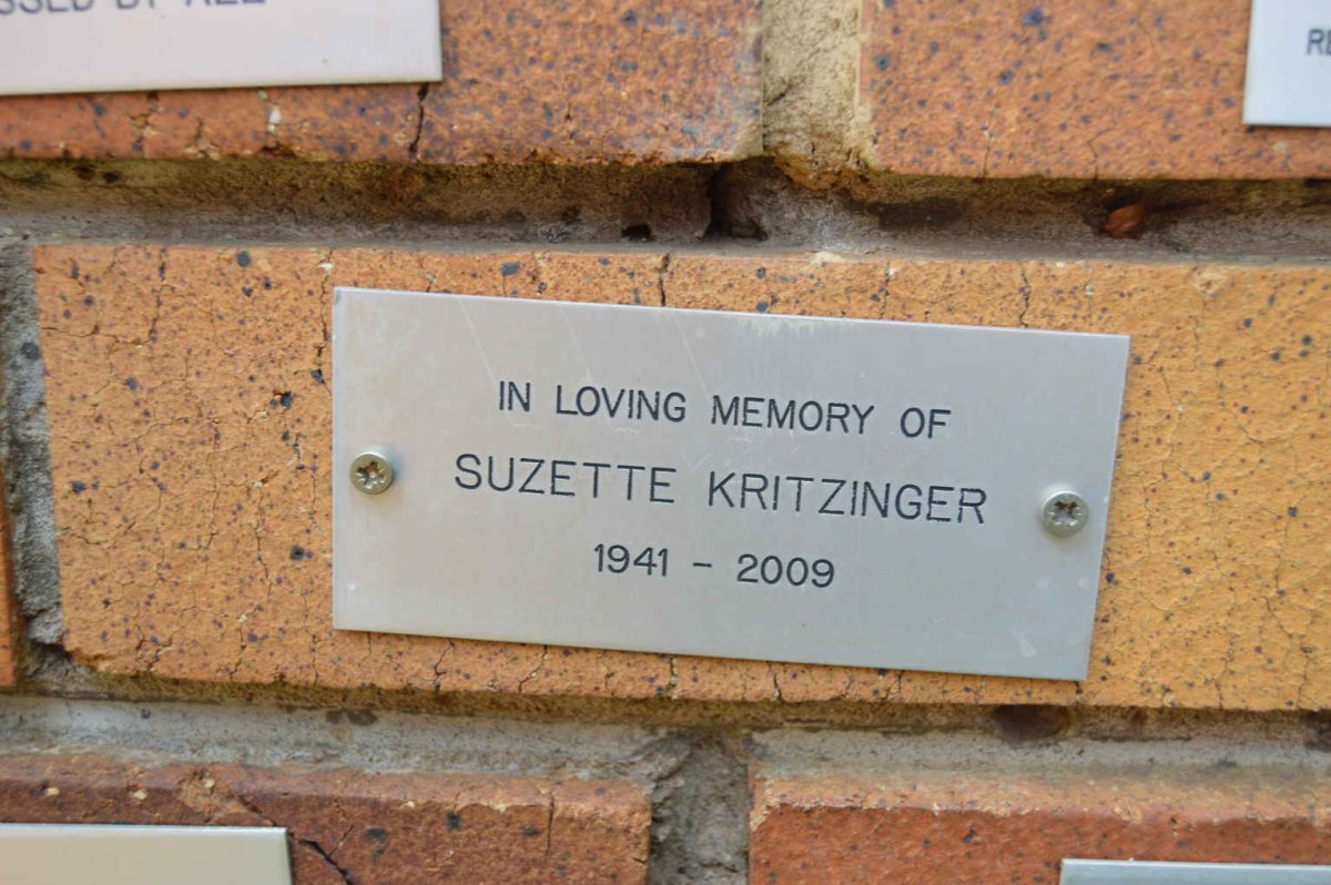 KRITZINGER Suzette 1941-2009