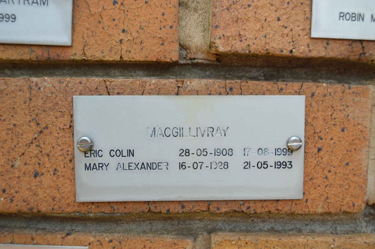 MACGILLIVRAY Eric Colin 1908-1999 &amp; Mary Alexander 1928-1993